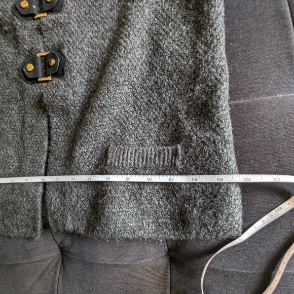 💙 CYNTHIA ROWLEY 💙 Cardigan with Gold Buckles - Picture 5 of 7